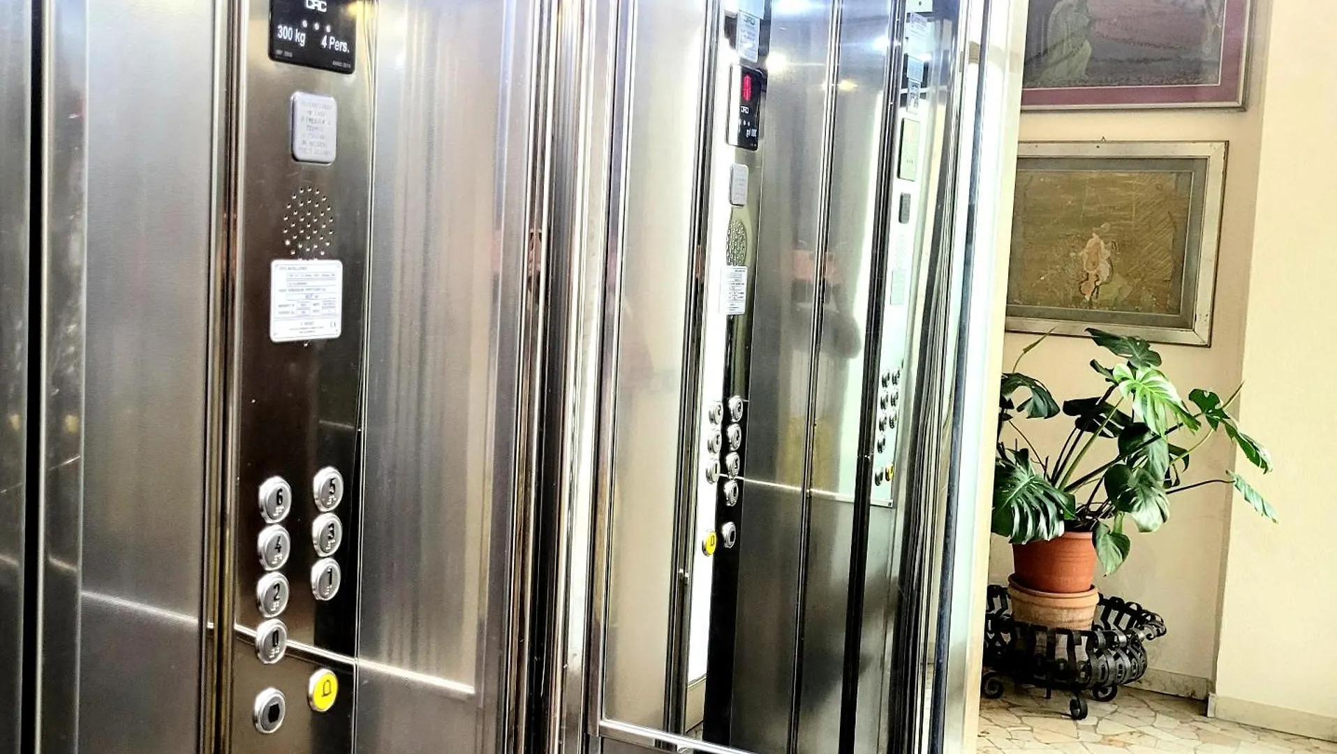 Apartment Ferienwohnung S. Ambrogio Square Mailand Italien